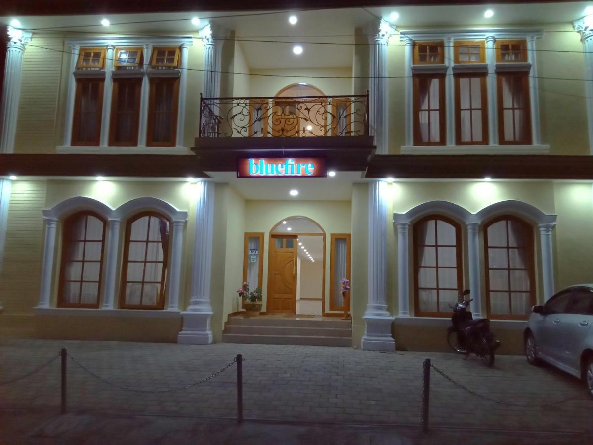 Bluefire Homestay Syariah Banyuwangi  Exterior photo